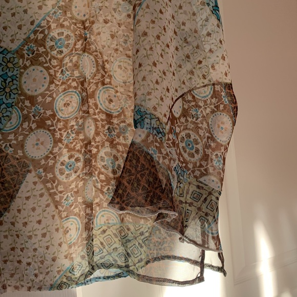 NICOLA Sheer Tulip Sleeve Blouse - L - Picture 3 of 6